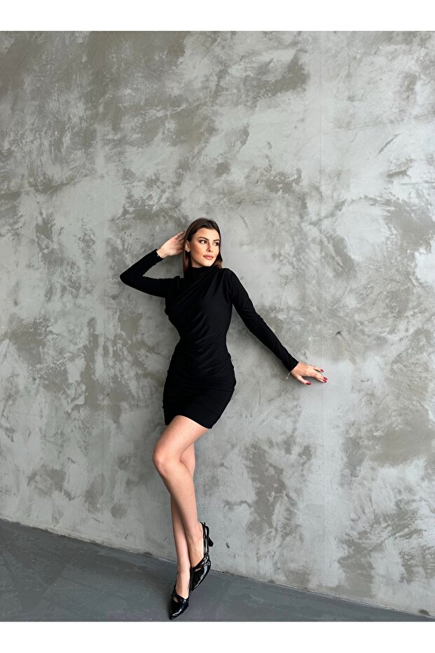 Μίνι φόρεμα με ψηλό γιακά και ντραπέ - 6