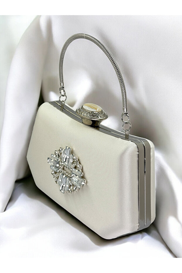 Ecru Color Silver Crystal Stone Elegant Design Metal Handle Evening Dress Bag