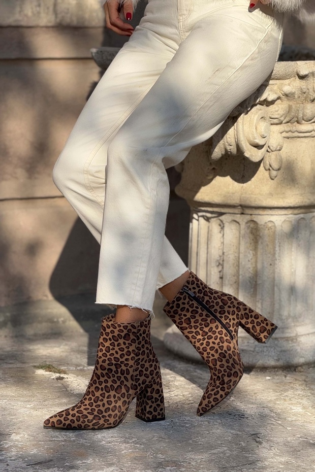 Aqua sárga fekete matt szatén cipzár részlet hegyes orrú női sarkú csizma - 1