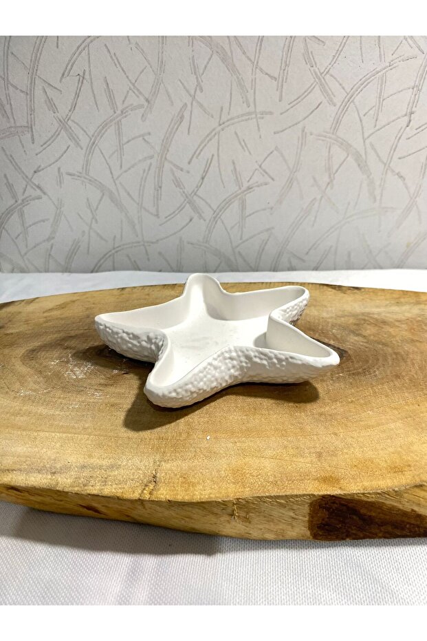 Decorative Plate, Presentation - 1