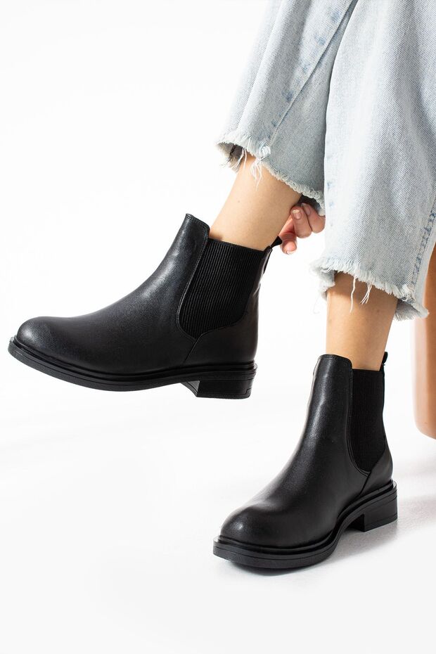 Kadın Siyah Lastikli Bot - 5