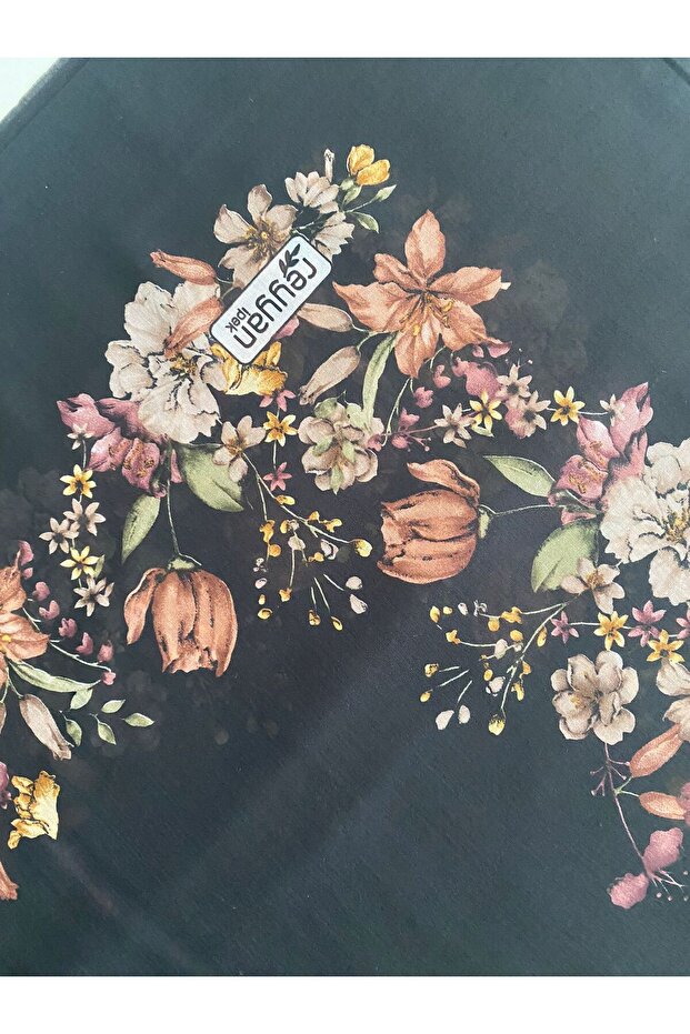 Jasmine Pattern Silk Embroidery Writing