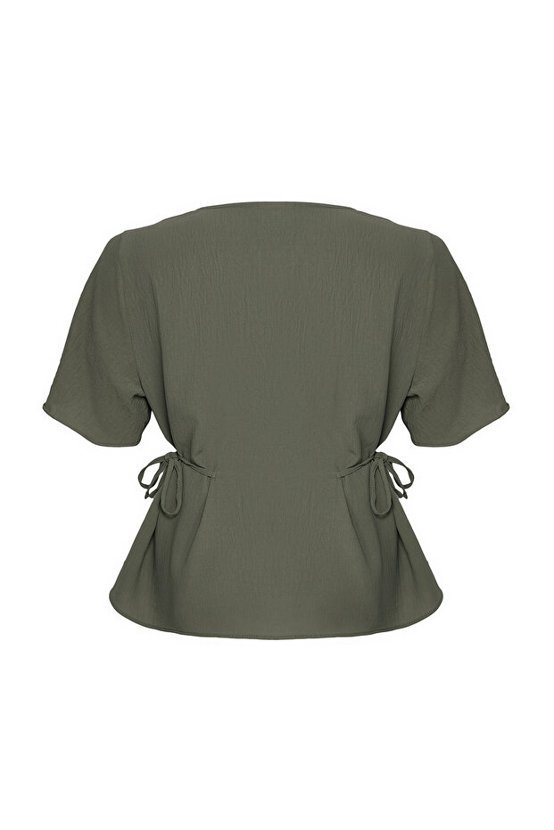 Khaki szőtt V-nyakú nyakkendős blúz TBBSS22BZ0753 - 8