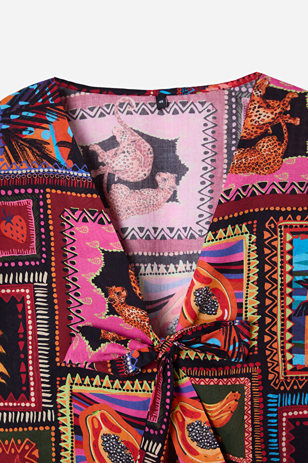 Çok Renkli Tropikal Desenli Bağlama Detaylı Beachwear Büyük Beden Alt-Üst Takım TBBSS25CP00001 - 8