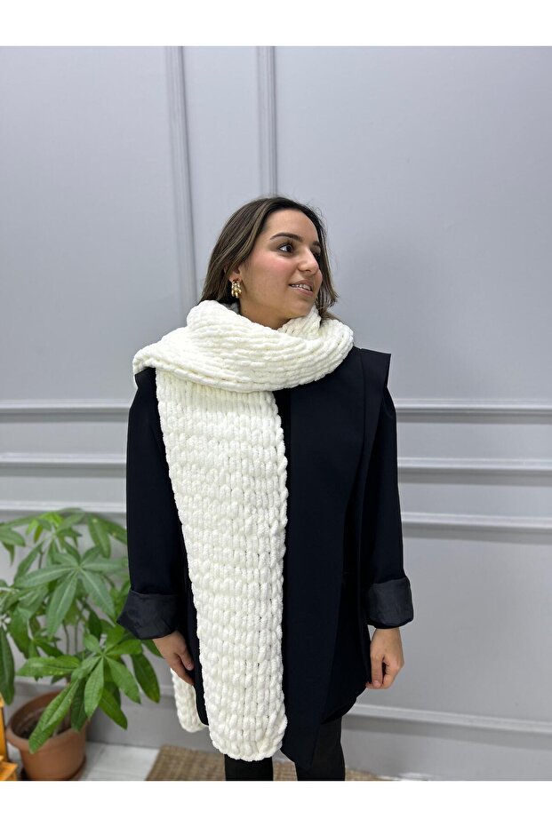 Puffy Soft Scarf - Soft Touch Trendy Scarf / Elegance Comfort and Warmth Together