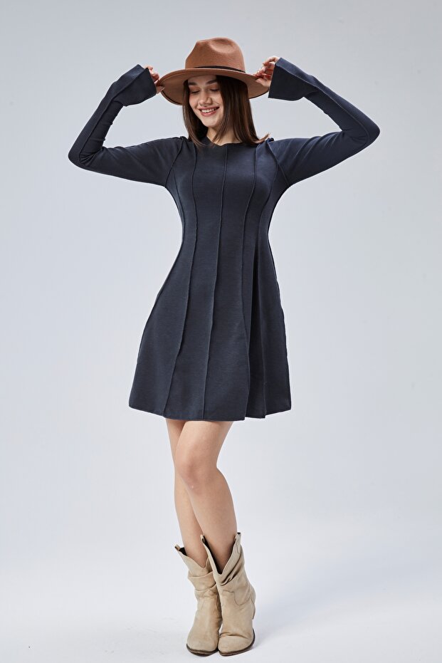 SİYAH KISA ÖRME ELBİSE - 5