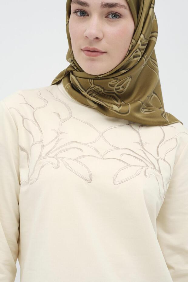 Çiçek Nakışlı Örme Bluz - Krem - 4
