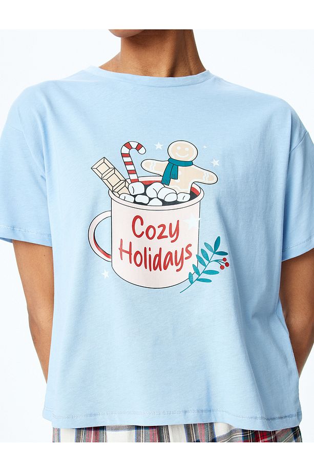 Yılbaşı Temalı Baskılı Kısa Kollu Pijama Üstü - 5