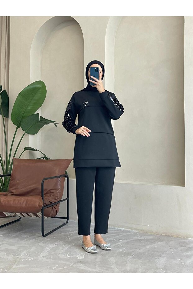 Siyah Payet İşlemeli Takım - 1