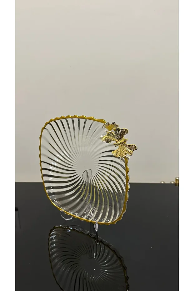 Serving Presentation Plate with Square Gild Butterfly Accessories 24 cm - 2