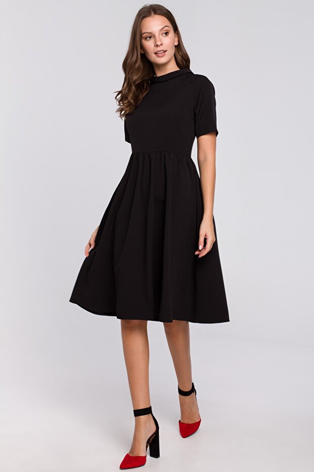 Rochie cu guler ridicat - 1