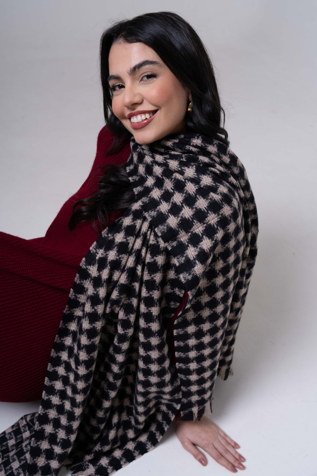 وشاح من مزيج الصوف منقوش بنقشة مربعات من PITI