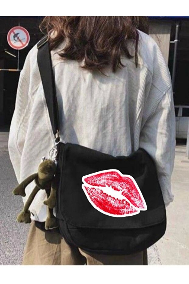 Black Red Lip Kiss Printed Unisex Strap Messenger Bag
