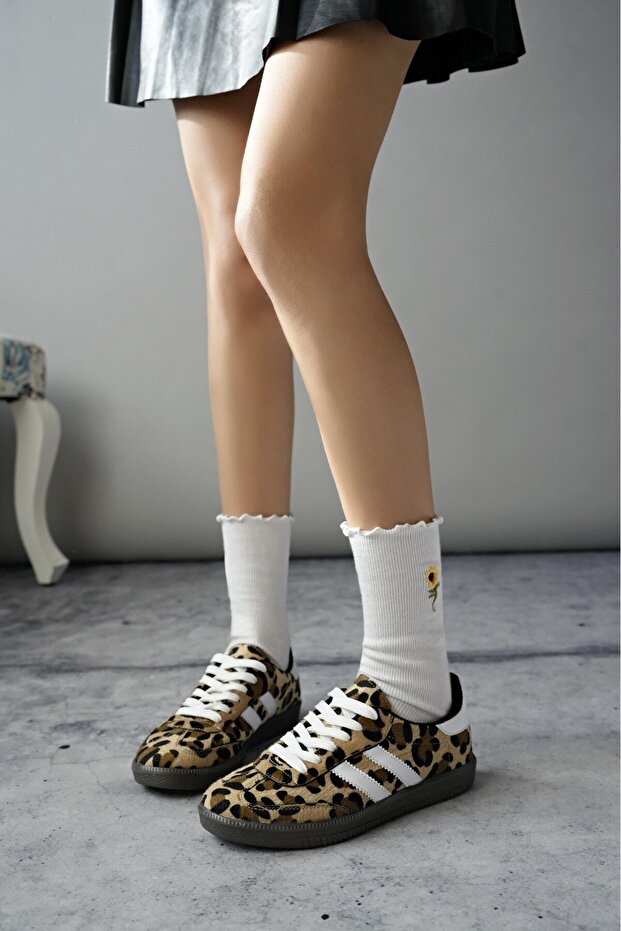 LEOPARD garantált női ortopéd, alkalmi fűzős séta, leopárdmintás tornacipő - 1
