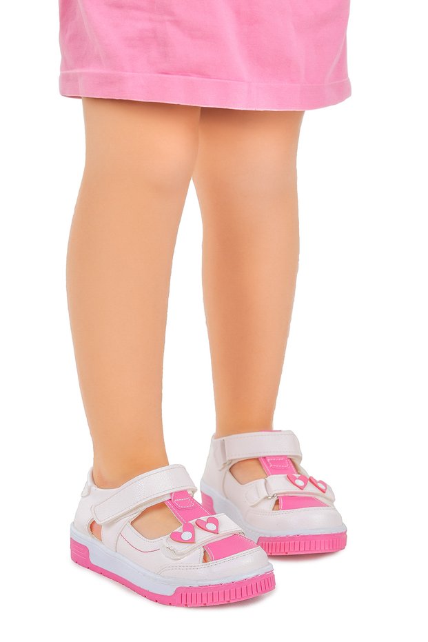 Tigo Girls' Casual Shoes