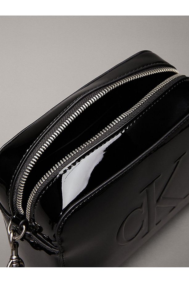 Sculpted Logolu Camera Bag - 6