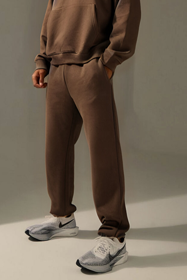 Men's Basic Unprinted Jogger Sweatpants with Side Pockets - 1