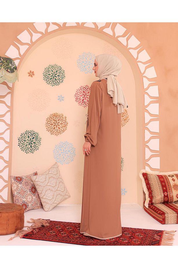 Elif Vav Nakışlı Çıtçıtlı Ferace Camel - 8