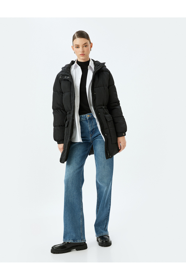 Pocketed Zipper Closure Hooded Half Fleece Lined Water Repellent Oversize Puffer Coat