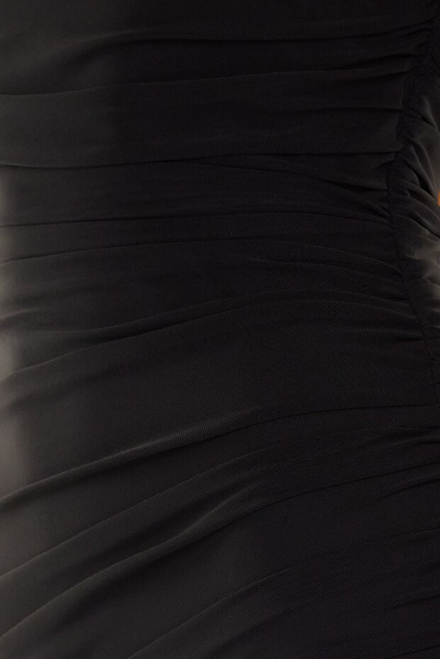 Siyah Vücuda Oturan Fırfır Detaylı Örme Tül Elbise TPRSS24EL00026 - 5