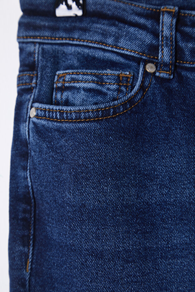 Ciemnoniebieskie jeansy z wysokim stanem Comfort/Elastyczne Flare Hiszpańskie nogawki TWOSS25JE00110 - 7