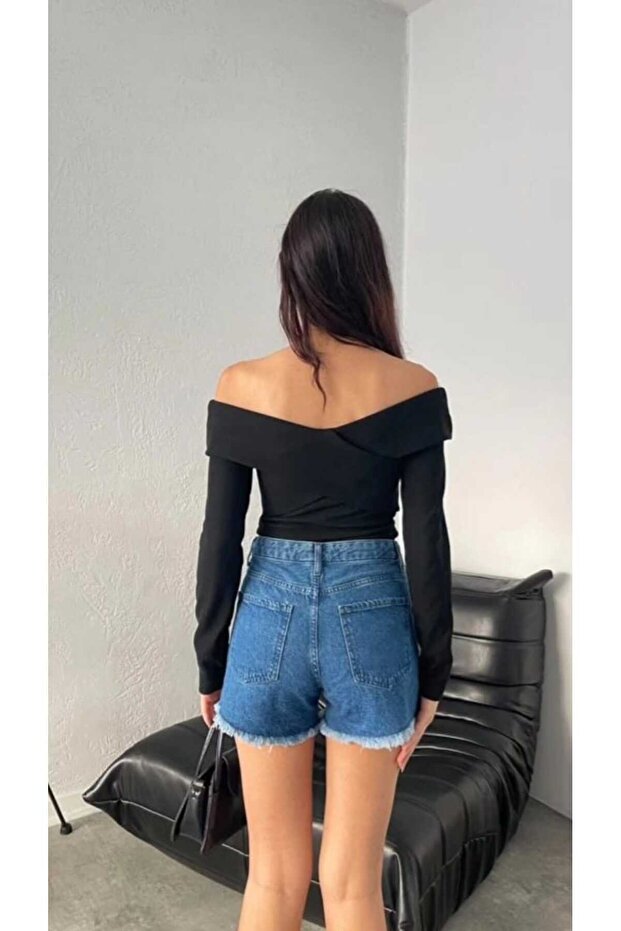 Cross Blouse