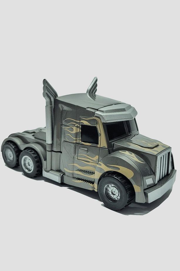 Optimus Prime Autobot Transformers Robot Araba - 4