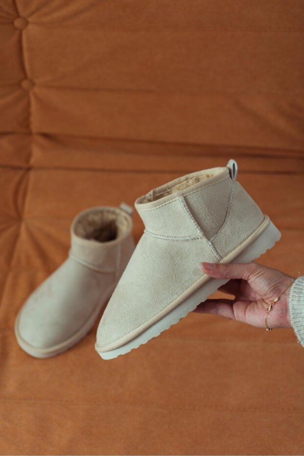 Mini Bej Süet Yarım Bot Içi Tüylü Düz Taban Kadın Ayakkabı - 2