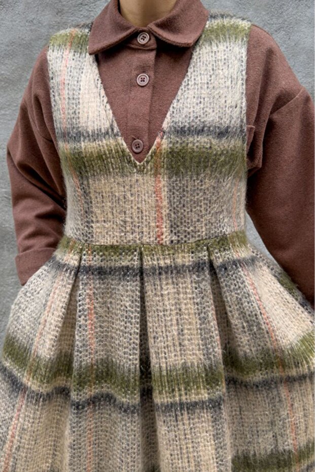 Plaid Winter Raised Beige V-Neck Long Retro Woolen Gilet Dress