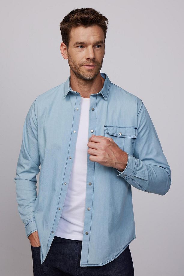 Slim Fit Uzun Kollu Çıt Çıtlı Tek Cep Kapaklı Denim Kot Mavi Erkek Gömlek - 1
