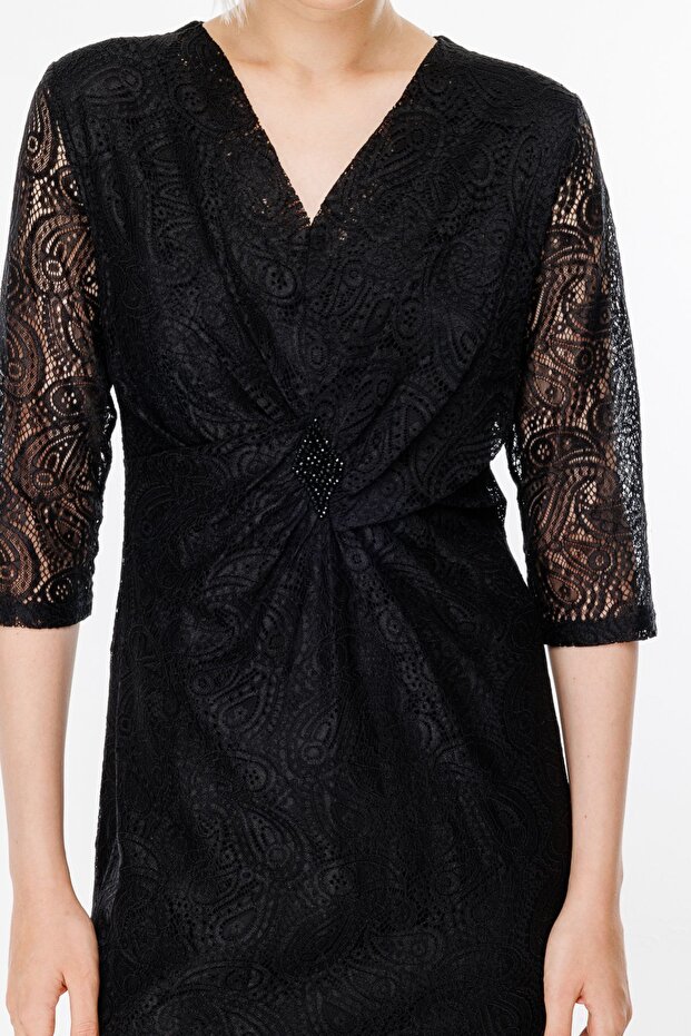 Önü Taşlı Dantel Elbise - 3