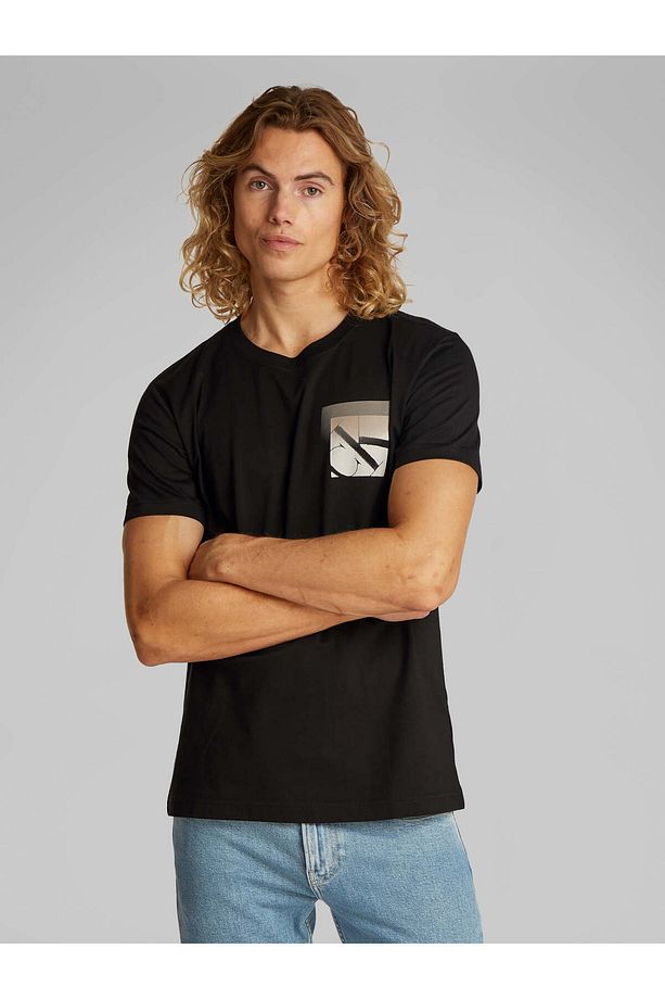 Erkek Regular Fit Pamuklu Göğüste CK Logolu Bisiklet Yaka Kısa Kollu Siyah T-Shirt J30J327092-BEH - 1
