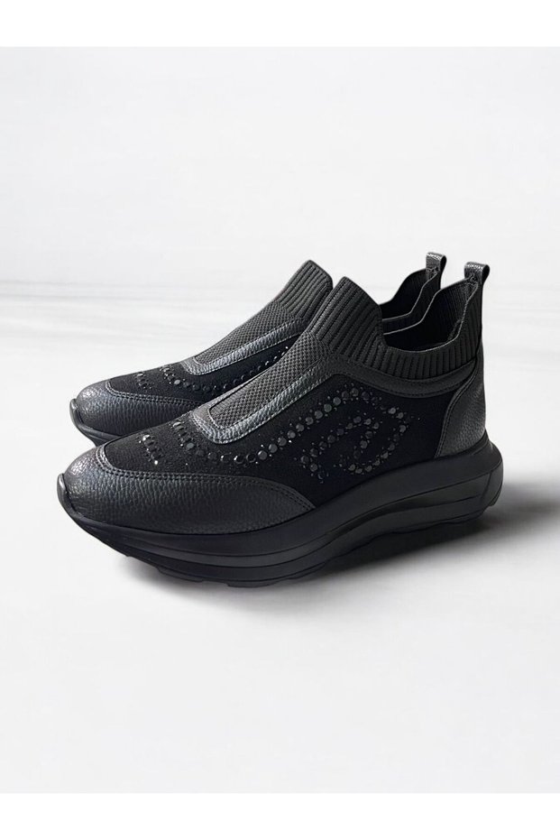 Woman's crystal stone detailed high sole walking shoes