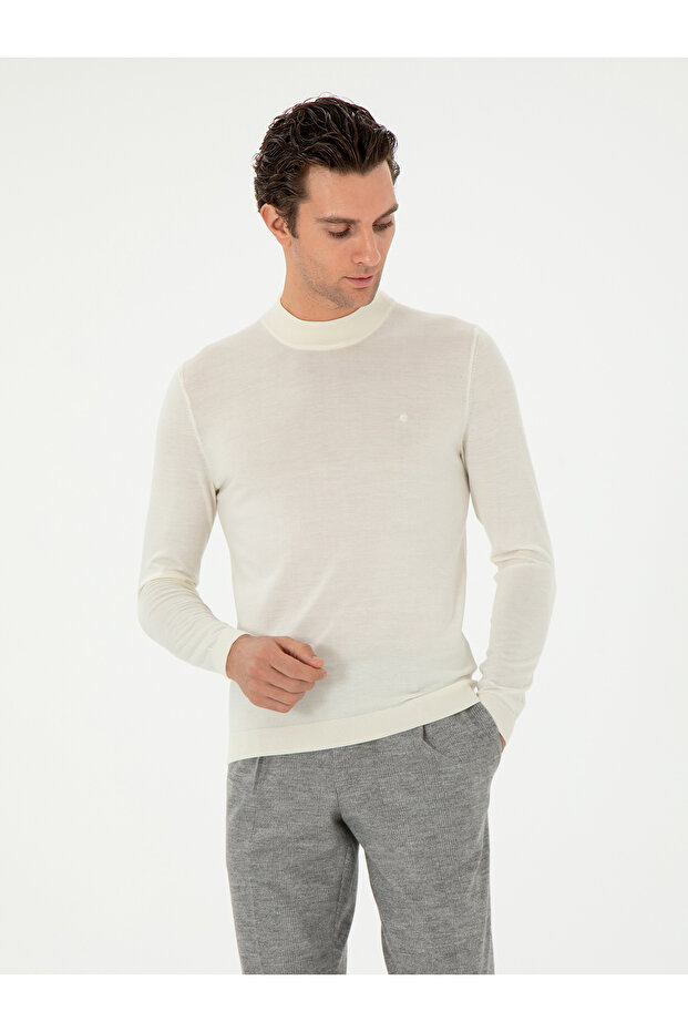Ecru Slim Fit Cashmere Silk Blended Quarter Turtleneck Knitwear Sweater 50296503-Vr019