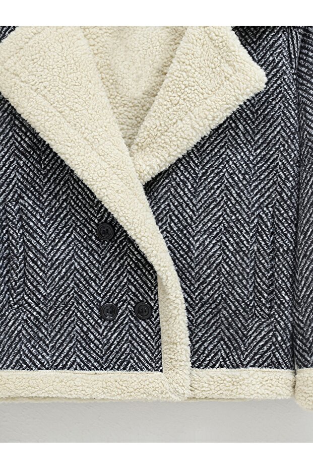 Buttoned Coat with Fur Inside - Black - 2