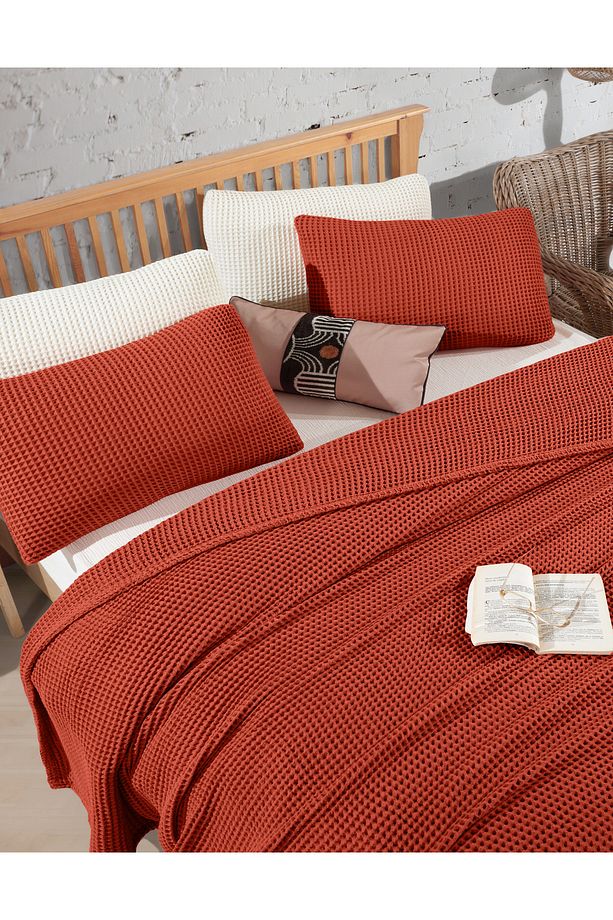 Koyu Kiremit %100 Pamuk Waffle Çift Kişilik Saçaksız Yatak Örtüsü 220x240 - 3
