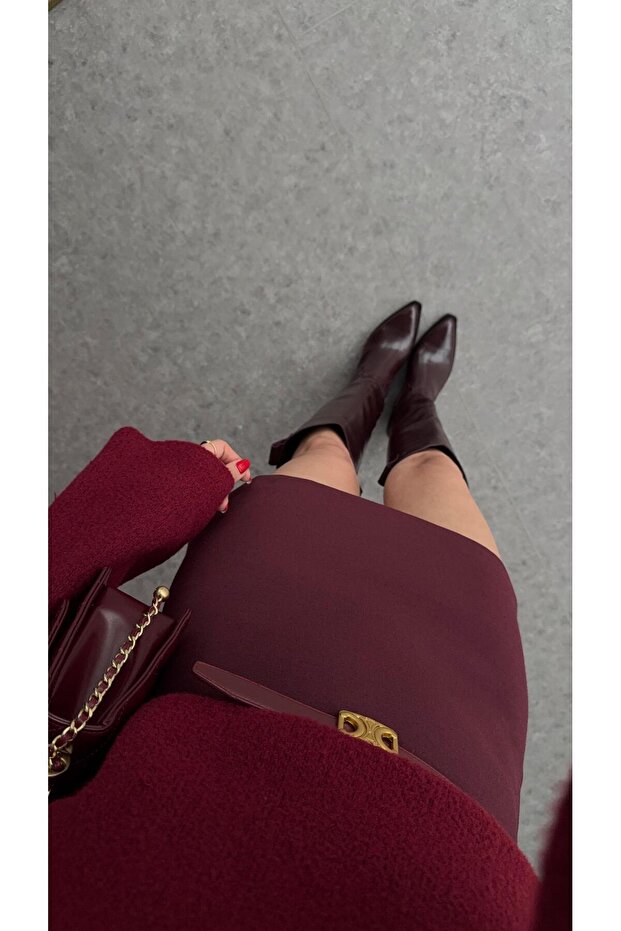 تنورة أساسية باللون العنابي - 3