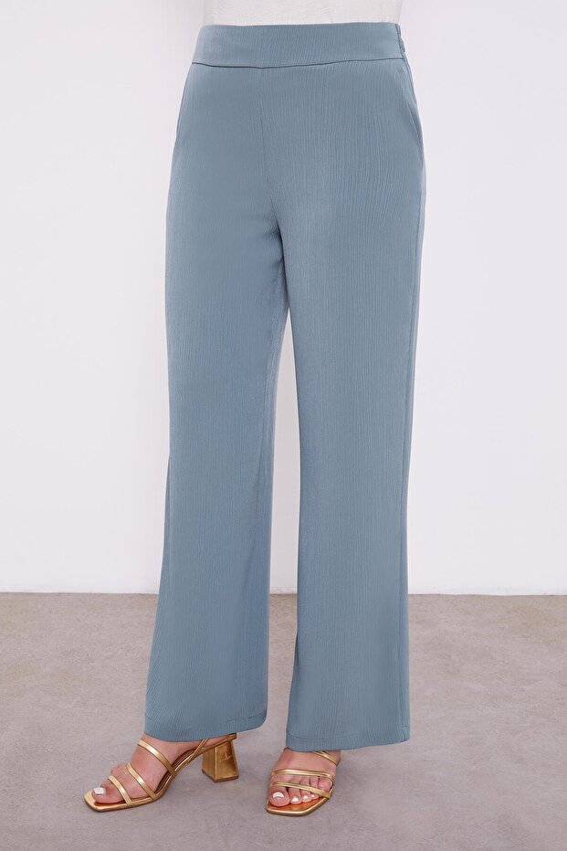 بدلة مزدوجة ذات ثنيات جانبية باللون الأخضر - 6