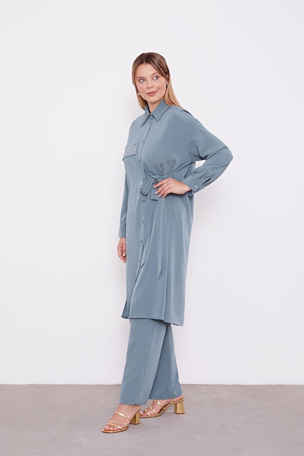 بدلة مزدوجة ذات ثنيات جانبية باللون الأخضر - 2