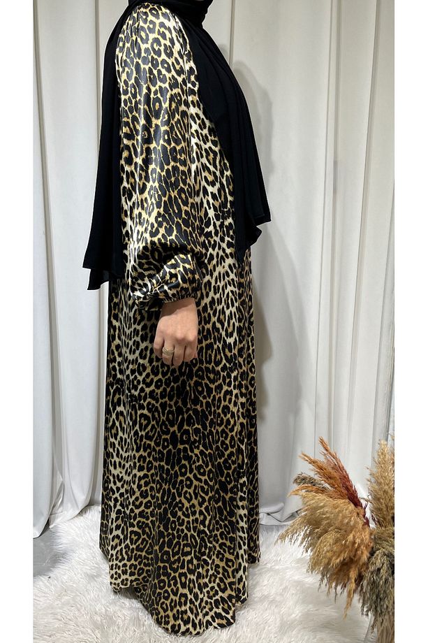 Saten Krep Kumaş Leopar Tesettür Elbise - 3
