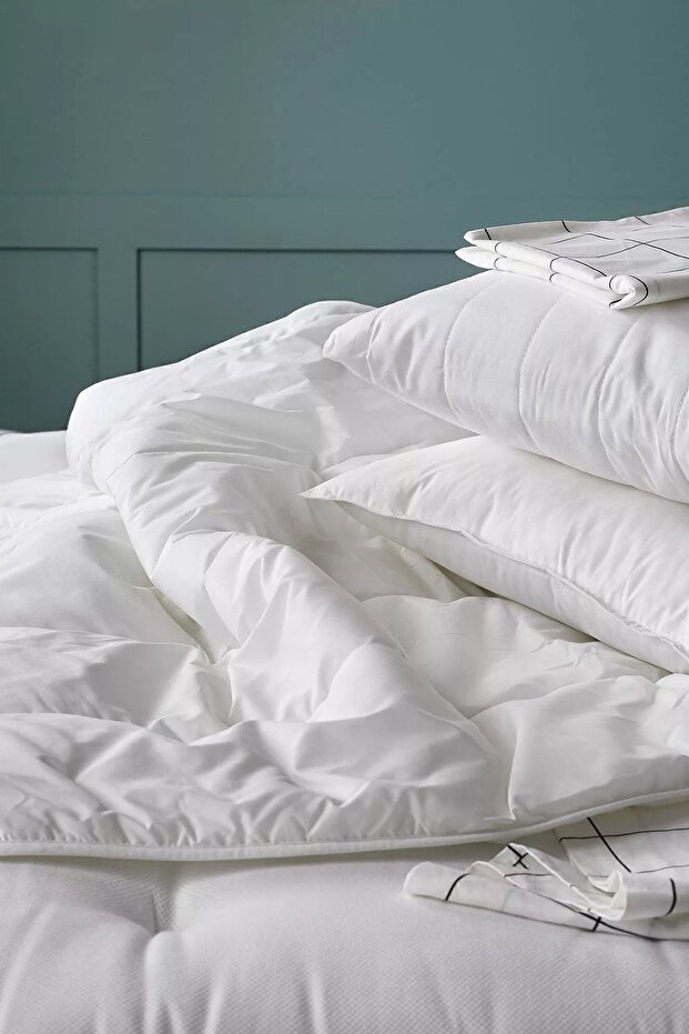 Smasporre Double Winter Quilt 220x240 Cm White Color Polyester