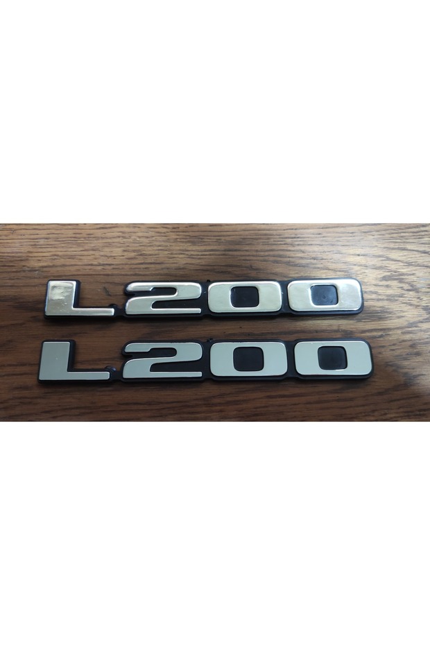 ميتسوبيشي L200 - 3M 3D كروم ABS شعار حروف الأمتعة، 2 قطعة