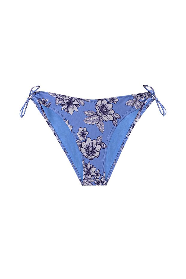 طقم بيكيني بدون حمالات منقوش بالزهور البيضاء - 5