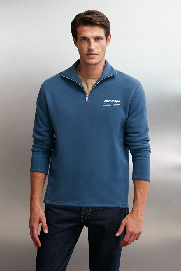 Halden Men's Regular Blue Sweatshirt with Fleece Inside, Stand Collar, Half Zipper and Print Detail