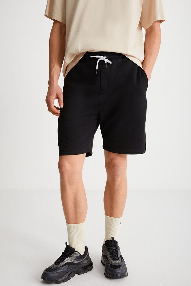 UNCERTAIN Erkek Comfort Fit Siyah Şort & Bermuda - 1
