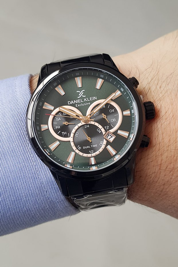 New Model Smoked Steel Bracelet Men's Wrist Watch with Calendar