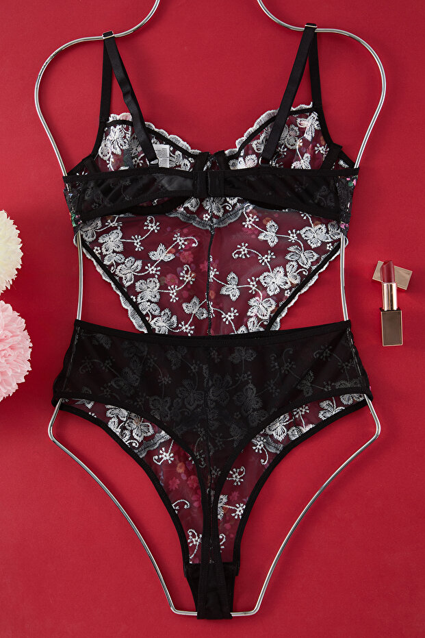 Siyah Dantel Brodeli Çiçekli Kapsız Çıtçıtlı Örme Body THMSS25BD00000 - 8