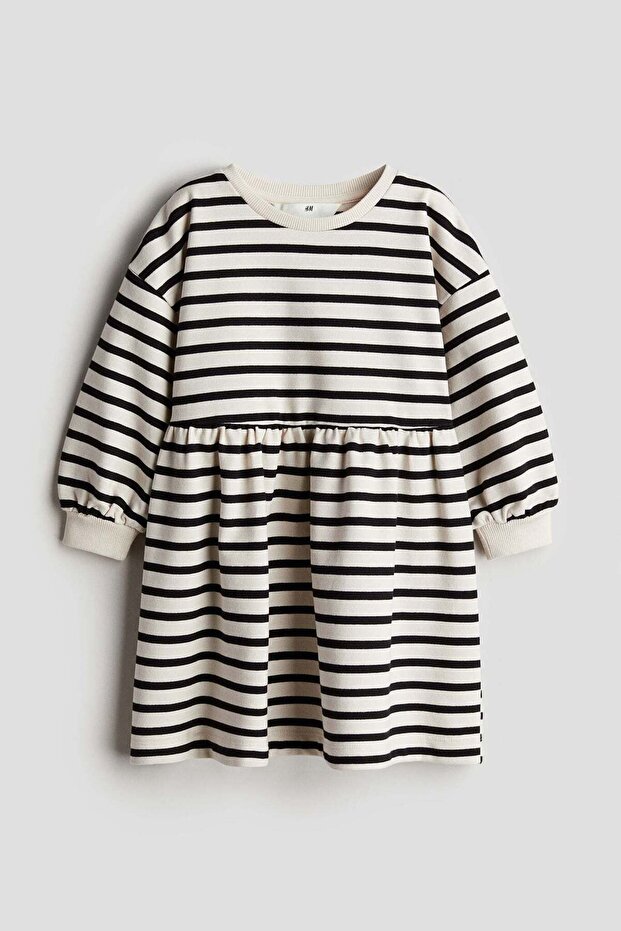 Oversized sweatshirt dress