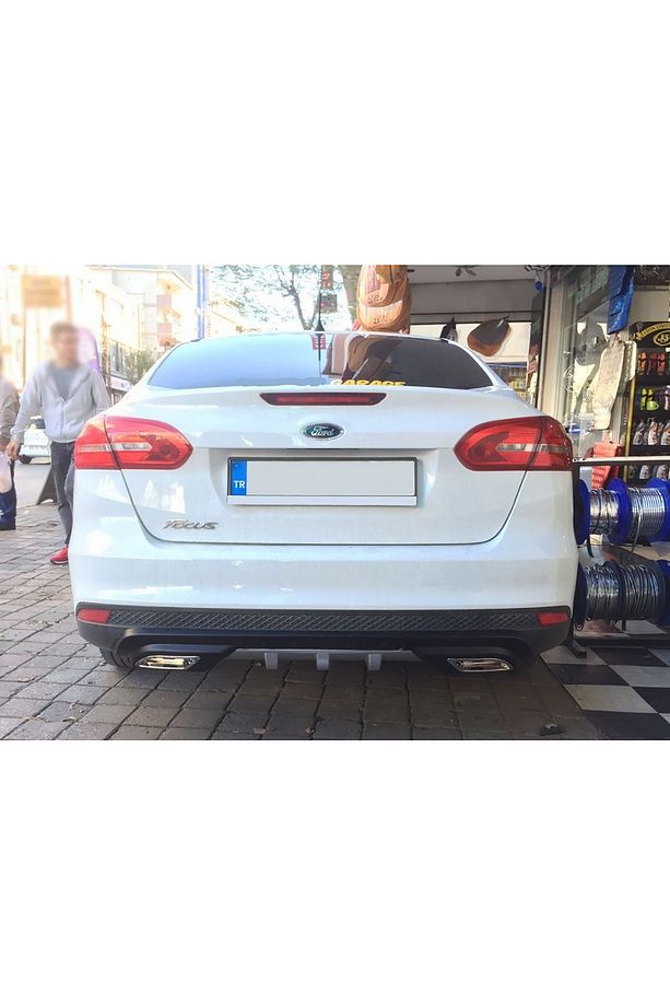 Ford Focus 3 Difüzör Difizör Gri + Kare Egzoz Görünüm C Tip 2012 - 2017 - 2