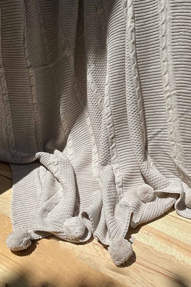 Laura Pompom Knitwear Knee Blanket 130X170